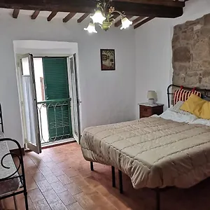 https://la-casa-di-iris.it-tuscanyhotel.com